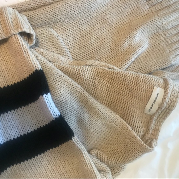 Color block Striped Sweater - Picture 4 of 4